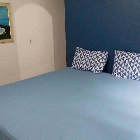 Suites Proximo Ao Rio Jaguareguava Em بيرتيوغا المظهر الخارجي الصورة