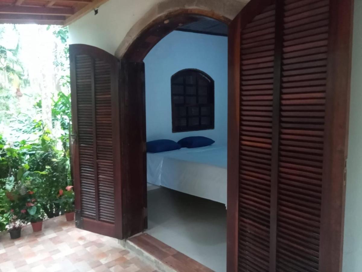 Suites Proximo Ao Rio Jaguareguava Em بيرتيوغا المظهر الخارجي الصورة